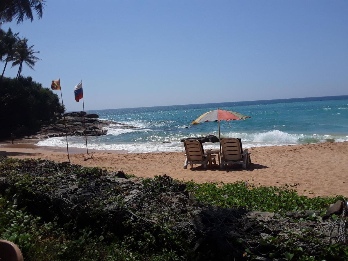 Gold Sand Resort Bentota Exteriör bild