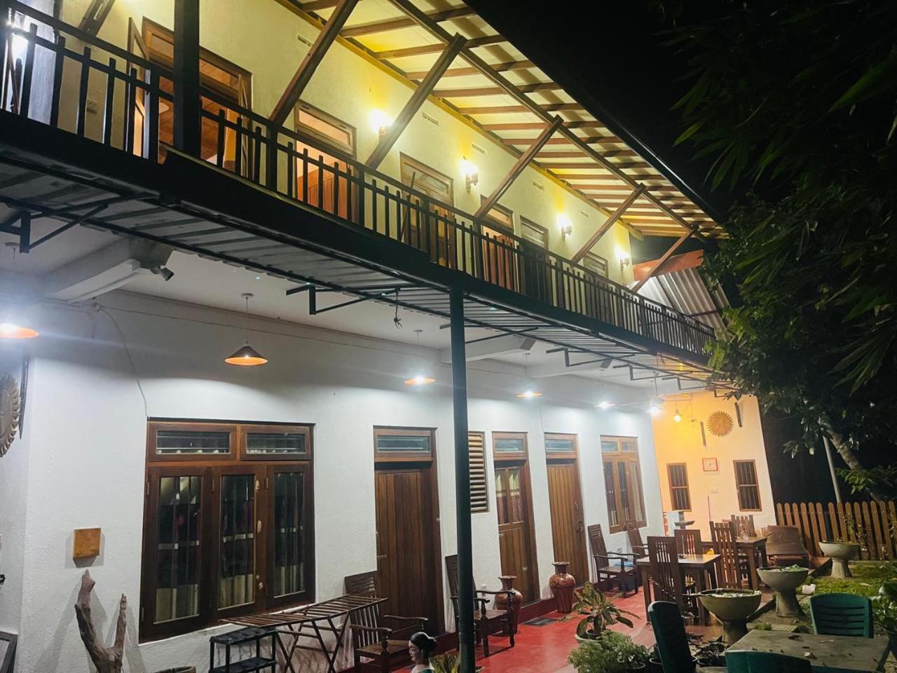 Gold Sand Resort Bentota Exteriör bild